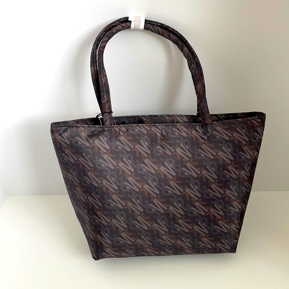 Steve Madden Insulated Lunch Tote - Picture 2 of 3